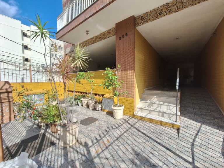 Apto 2 qts com dependência em Vista Alegre RJ (7)