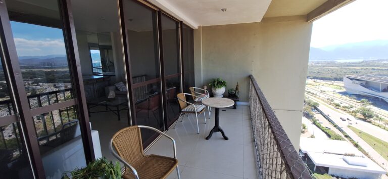 Cobertura 3 quartos na Bara da Tijuca,RJ (25)